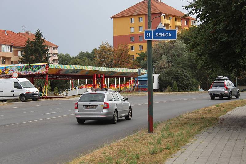 Průtah Hodonína ve směru na Slovensko čekají nákladné opravy.