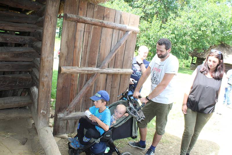 Dožínky ve strážnickém skanzenu.