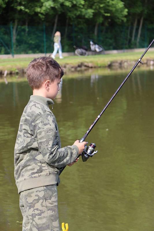 Prvního ročníku rybářských závodů ve Strážnici se zúčastnilo 39 dětí.