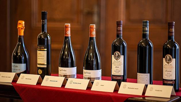 Vinaři převzali ocenění za úspěch v soutěží Parlamentní víno.