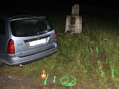 Pětatřicetiletý muž ve středu před půlnocí poškodil sakrální památku u silnice mezi rekreační oblastí Lučina a Tvarožnou Lhotou. Nadýchal jedno promile alkoholu.
