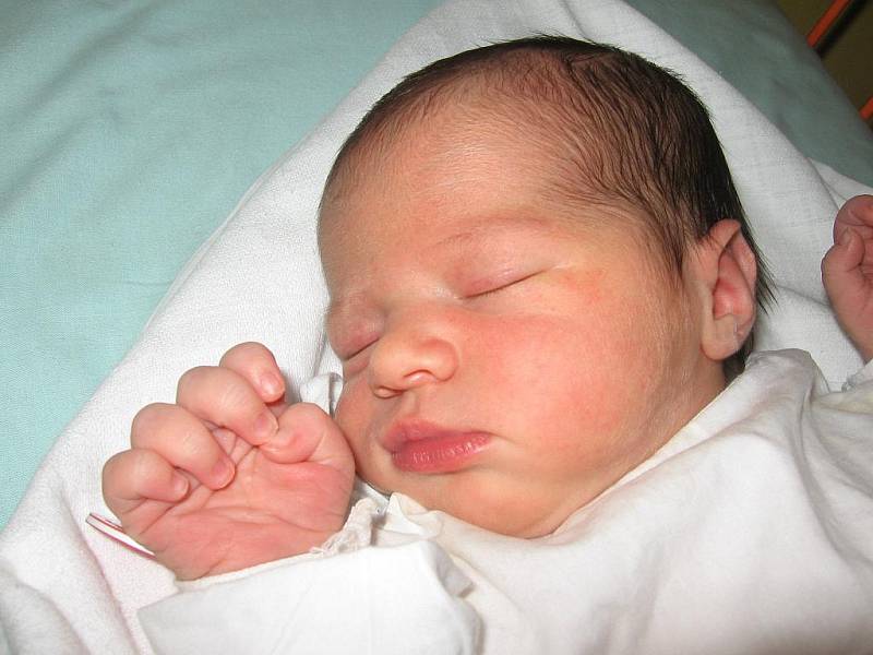 Denisa Dolanová, 51 cm, 3,8 kg, 16. 8. 2011, Bzenec