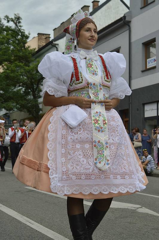 Pořádnou dávku hodového veselí zažili lidé v Hodoníně na Svatovavřineckých slavnostech.