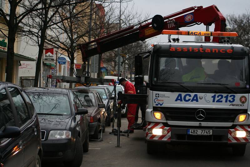 Nepohodlný Opel z Národní třídy zmizel