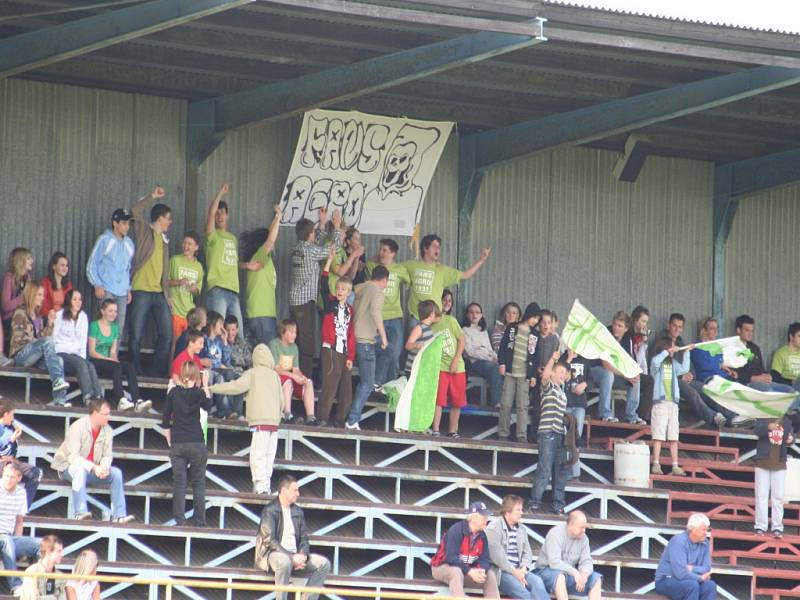 I.B: Milotice (v červeném) vs. Hroznová Lhota