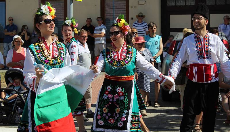 Mezinárodní folklorní festival Strážnice 2017, průvod městem.