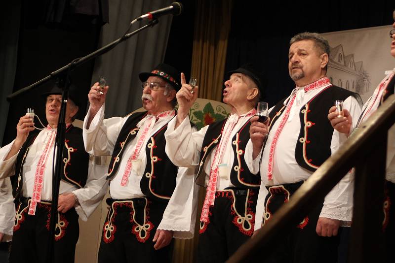 Ve Vacenovicích se sešly mužácké sbory.