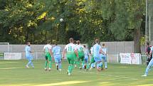 Fotbalisté Bzence (v zelených dresech) porazili Lednici 4:1.