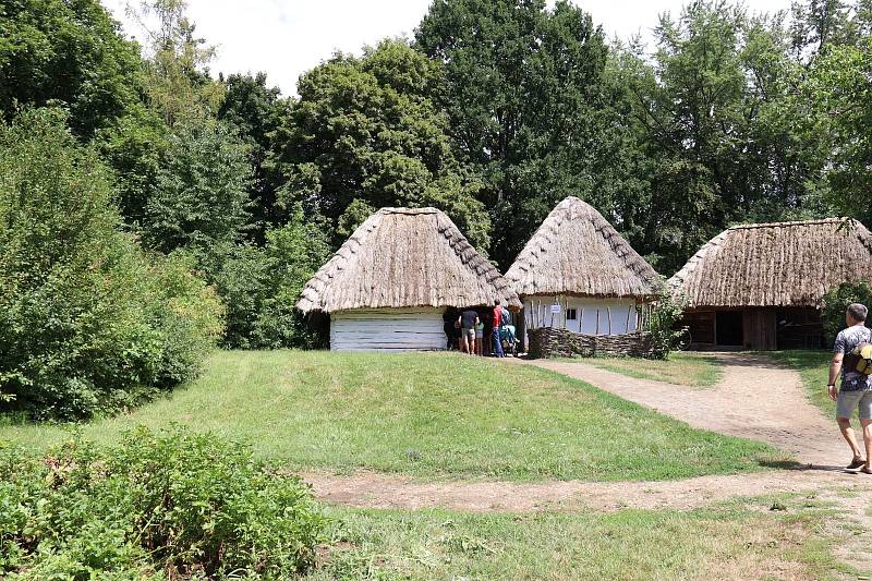 Dožínky ve skanzenu jsou ve Strážnici již tradiční folklorní akcí.