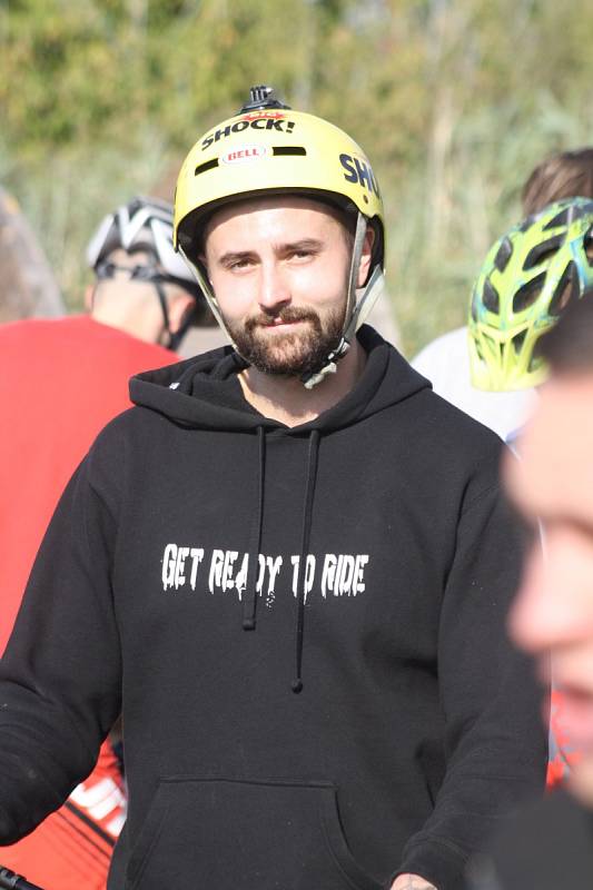 Hodonínský deník | Náročné sekce: domácího biketrialistu Herku předčil  pouze Kakáč | fotogalerie