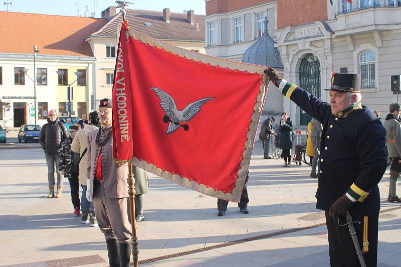 Přesně po sto letech se uskutečnila v sobotu na Masarykově náměstí slavnostní přísaha Slovácké brigády.