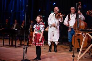 Horňácký folklor se úspěšně představil v centru maďarské metropole Budapešti