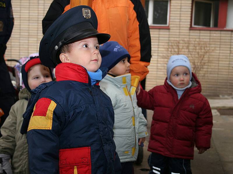 Policie v Kyjovském Kojeneckém ústavu