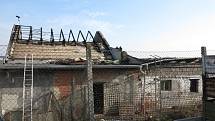 V Kostelci na Hodonínsku vyhořela průmyslová hala firmy, která se zabývá kovovýrobou.
