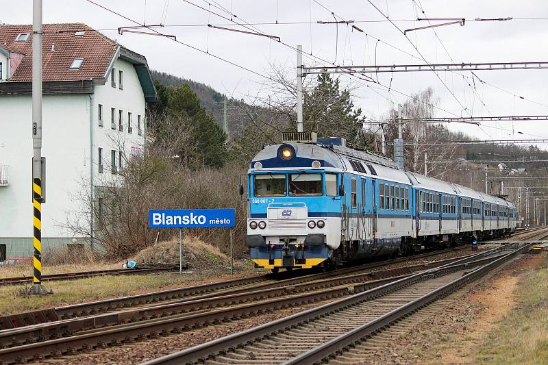 Po více než padesáti letech končí éra vlakových jednotek řady 560 v Jihomoravském kraji.