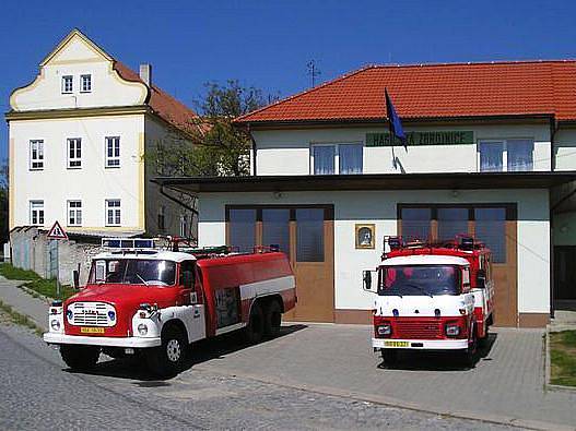 Žeravičtí hasiči si sami předělali hospodu na hasičskou zbrojnici.