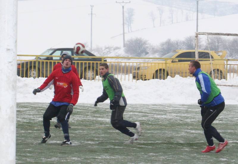 Šardice vstoupily do zimní přípravy bezgólovou remízou s Hlukem