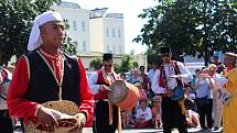 Lidé si ve Strážnici užili 74. ročník Mezinárodního folklorního festivalu.