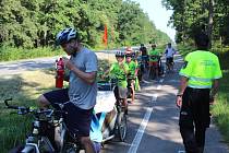 Nová preventivní akce hodonínských strážníků Na kole bezpečně, tentokrát na cyklostezce mezi Hodonínem a Dubňany.