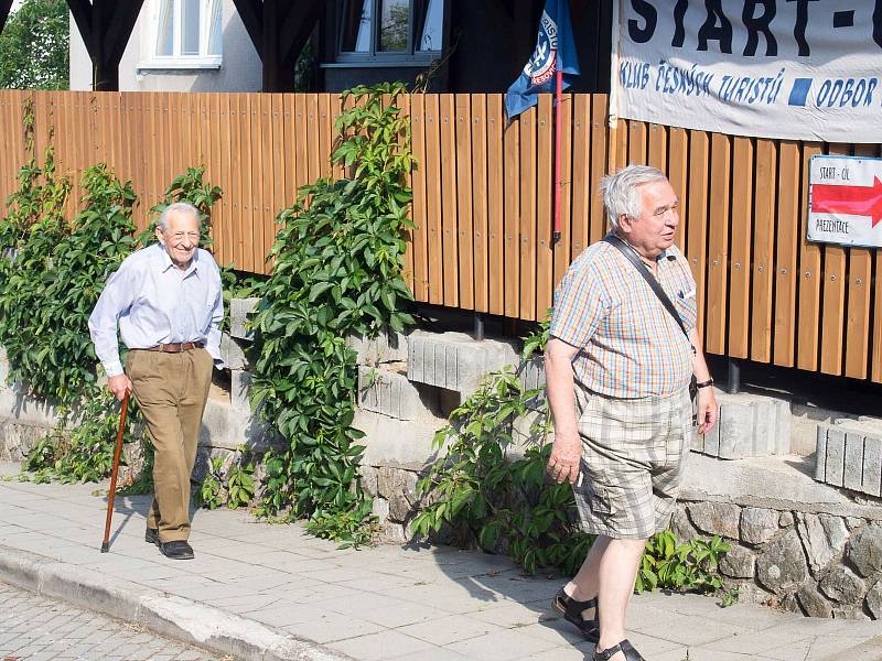 Nejmladšímu účastníkovi Putování Moravským Slováckem byly 2 měsíce a nejstaršímu 91 let.