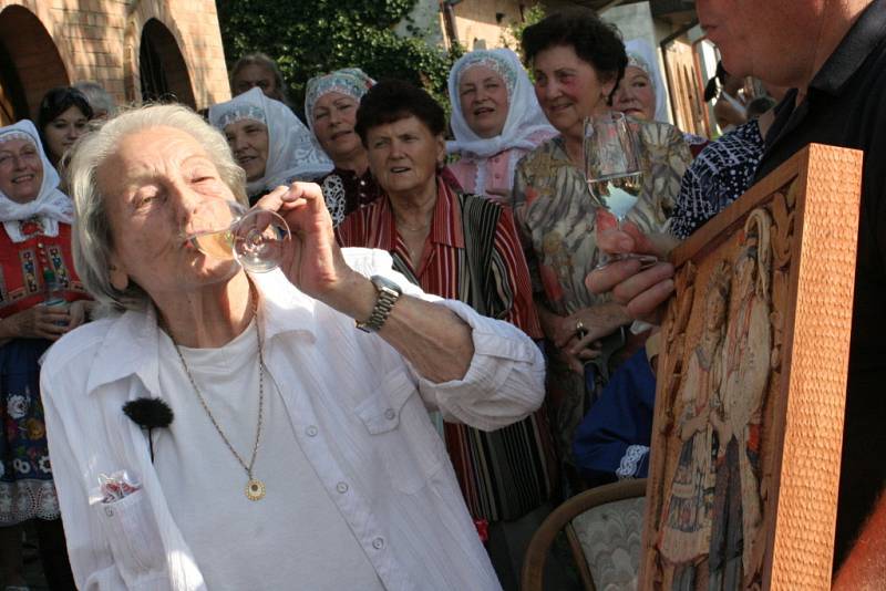 Udělení čestné občanství Vacenovic Daně Zátopkové.