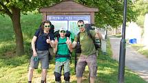 Jakub Buček z Hodonína prošel se dvěma kamarády Bílé Karpaty. Za pět dní ušli  130 kilometrů. Kvůli náročnosti trasy ale do cíle nedorazila celá trojicei.