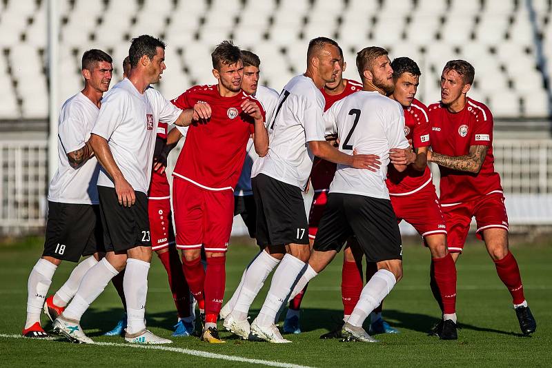 Fotbal fotbalová národní liga FC Votroci Hradec Králové  vs. Chrudim