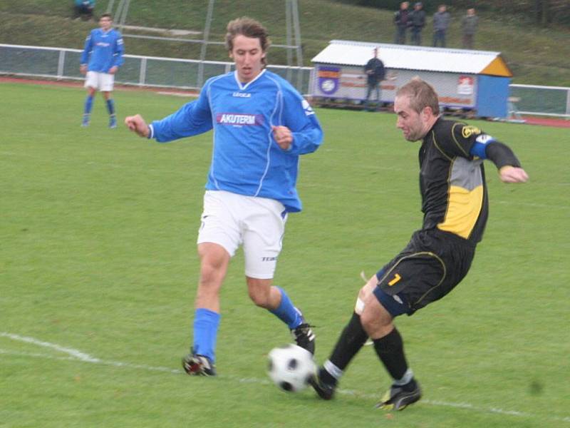 Krajský přebor: 1. FC Kyjov (v modrém) vs. RSM Hodonín