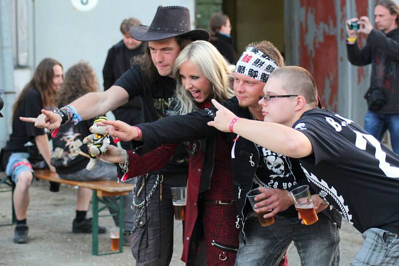 Sobotní večer na festivalu Made of Metal v Hodoníně.