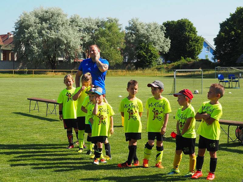 Minulou sobotu se ve Vacenovicích konal oblíbený turnaj pro nejmenší fotbalisty O pohár starostky obce Vacenovice.