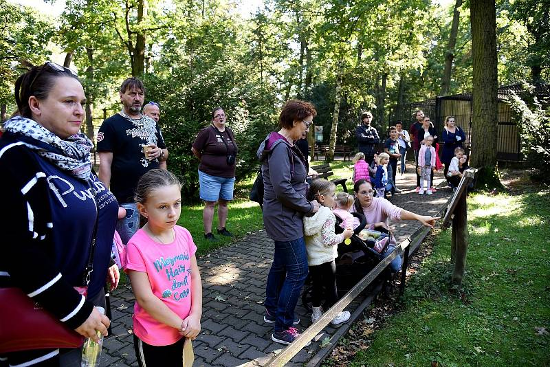 První říjnový víkend patřil v Zoo Hoodnín oslavám Dne zvířat. Pořadatelé připojili i stanoviště související se Dnem zdraví.