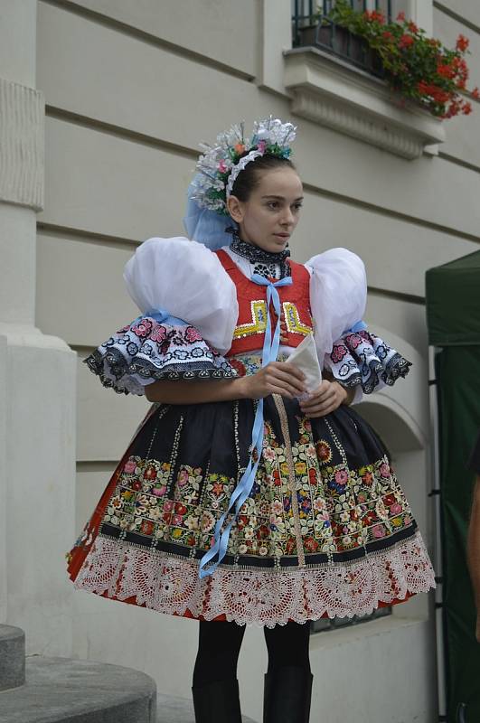 Pořádnou dávku hodového veselí zažili lidé v Hodoníně na Svatovavřineckých slavnostech.