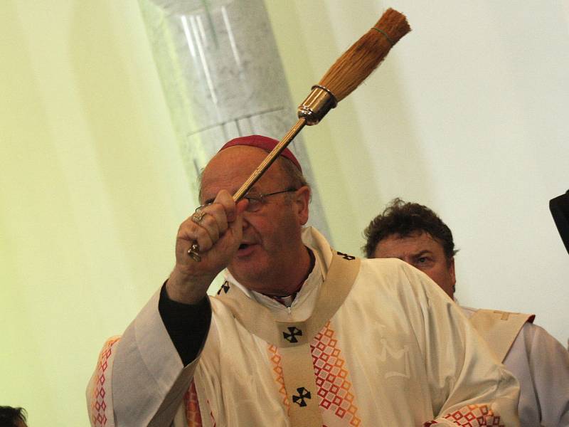 Bukovanskou kapli zasvětil arcibiskup Graubner bývalému papeži Janu Pavlu II.