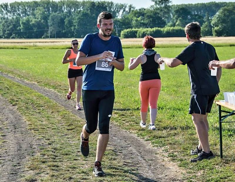 Ve Vnorovech se ve středu uskutečnil Olympijský běh. Na hřišti Agra se celkem představilo 170 mužů, žen a dětí.