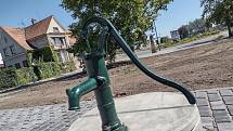Nová pumpa na užitkovou vodu v Hodoníně na rohu Měšťanské ulice a třídy Dukelských hrdinů.