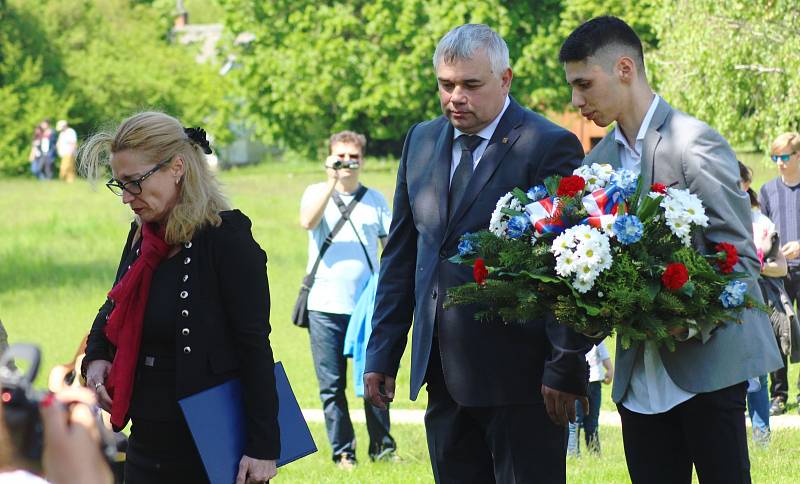 Zástupci Bulharska i České republiky společně uctili na Slovanském hradišti v Mikulčicích patrony Evropy - svaté Cyrila a Metoděje.