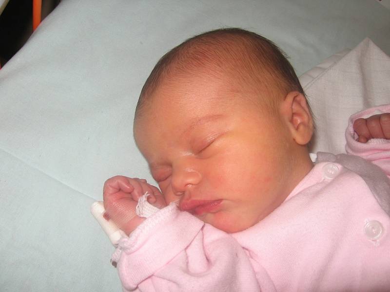 Michaela Latíková, 49 cm, 3,25 kg,Hovorany, 31. 10. 2012