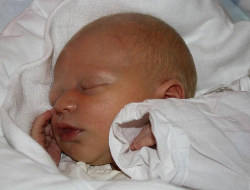 Viktorie Lopraisová, 49 cm, 2,95 kg, 22. 8. 2011, Vracov