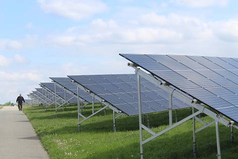 Mimořádná prohlídka fotovoltaické elektrárny Pánov.