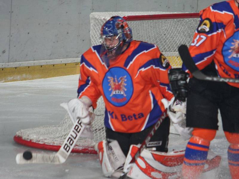 2. liga, východ: SHK Hodonín (v oranžovém) vs. HC Bobři Valašské Meziříčí