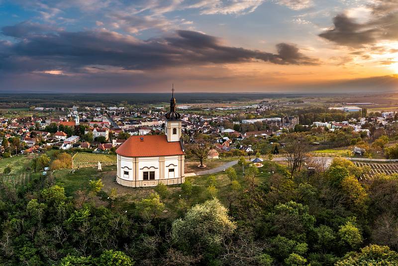 Kaple sv. Floriána a Šebestiána nad Bzencem.