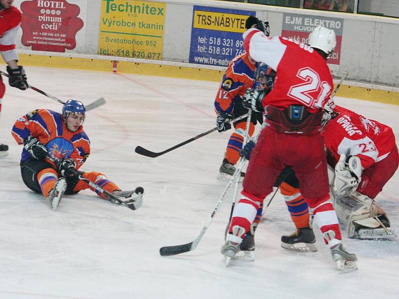 SHK Hodonín (v oranžovém) vs Slezan Opava