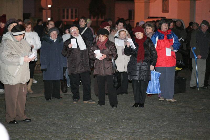 Česko zpívá koledy ve Veselí nad Moravou.