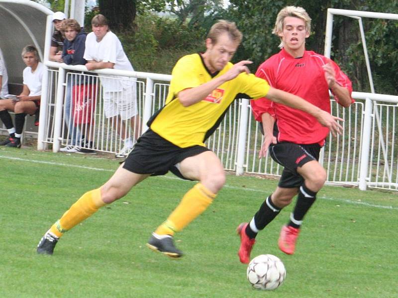 Krajský přebor: Podluží (ve žlutém) vs. RSM Hodonín-Šardice