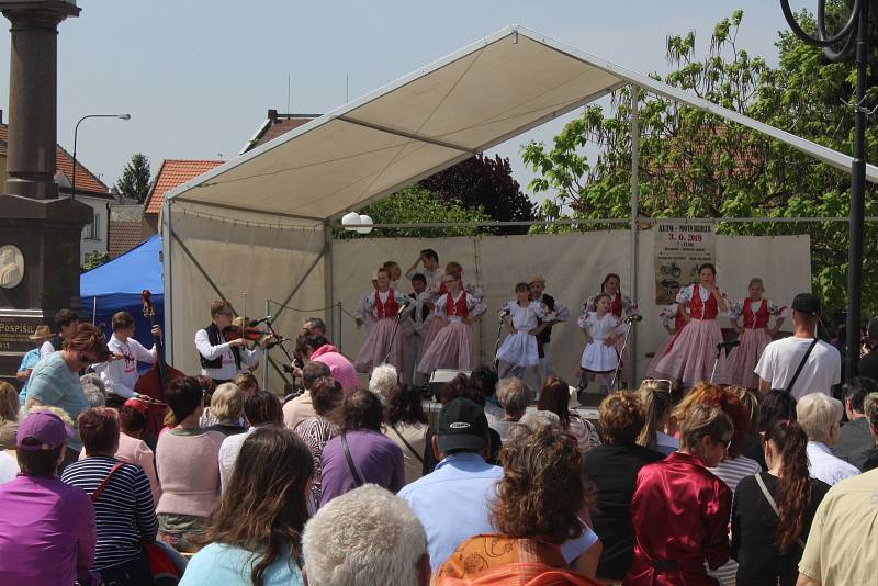 Bzenečtí pokřtili dominantu obce. Kapli svatého Floriána a Šebestiána.