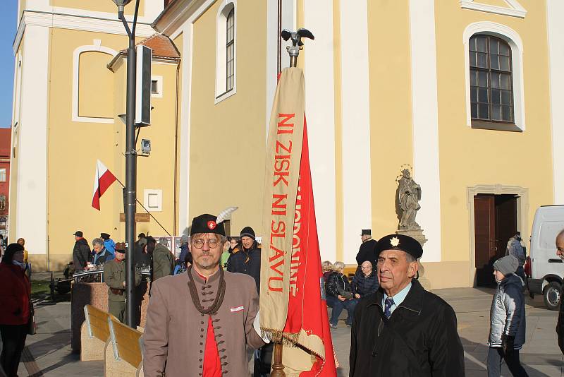 Přesně po sto letech se uskutečnila v sobotu na Masarykově náměstí slavnostní přísaha Slovácké brigády.