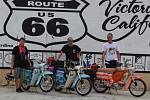 Expedice Pionýrem po Route 66. Tři nadšenci za necelý měsíc projeli legendární cestu vedoucí napříč USA.