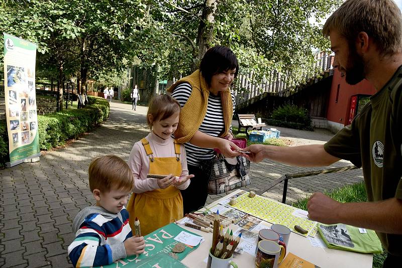 První říjnový víkend patřil v Zoo Hoodnín oslavám Dne zvířat. Pořadatelé připojili i stanoviště související se Dnem zdraví.