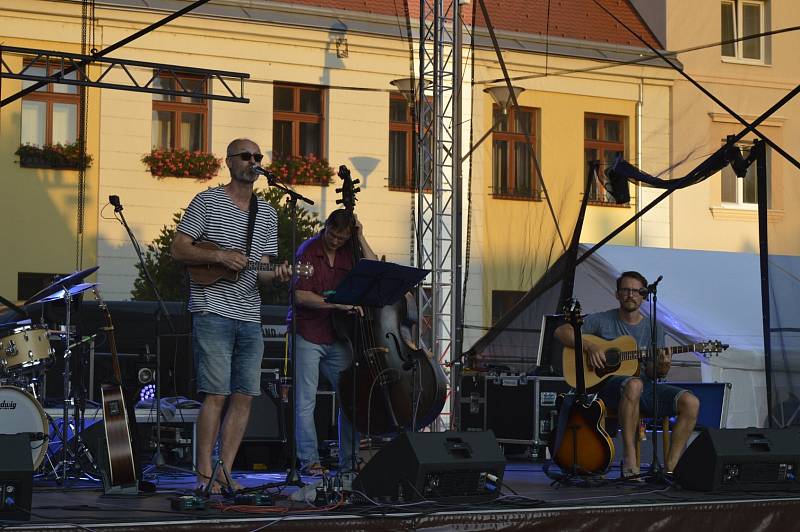 Hodonín rozveselily Svatovařinecké slavnosti