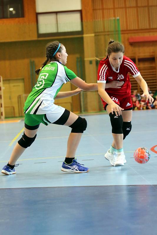 Mladší žákyně Veselí nad Moravou obsadily na letošním Prague Handball Cupu dělené páté až osmé místo. Rozjeté dorostenky zastavil až finalista z Maďarska.